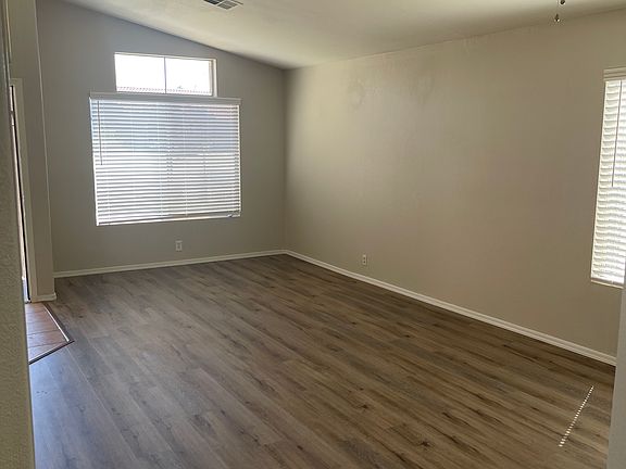 3rd image of 19038 N 51st Dr