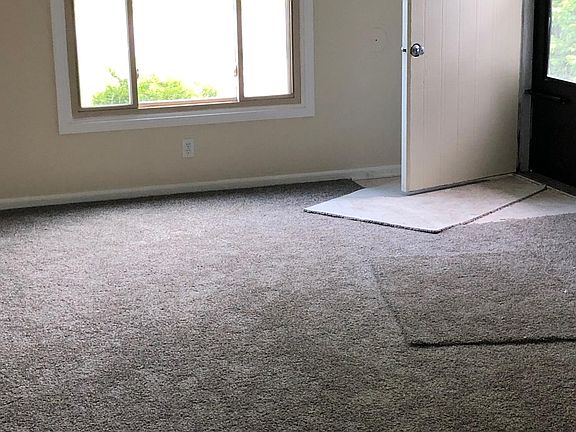 3rd image of 3900 Camelot Dr SE #2