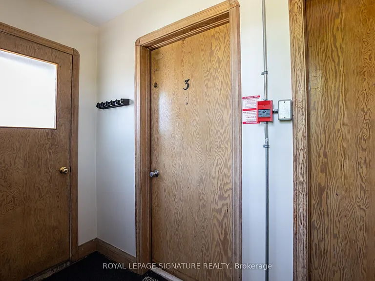 855 Simcoe St N #3 — Photo 37