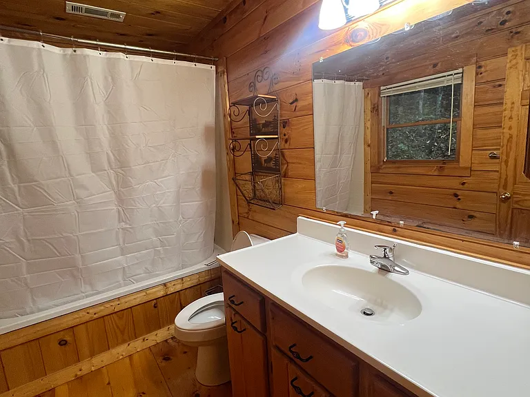 230 Laurelwood Cir — Photo 6