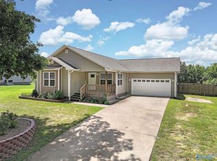 105 Cumberlind Dr, Guntersville, AL 35976