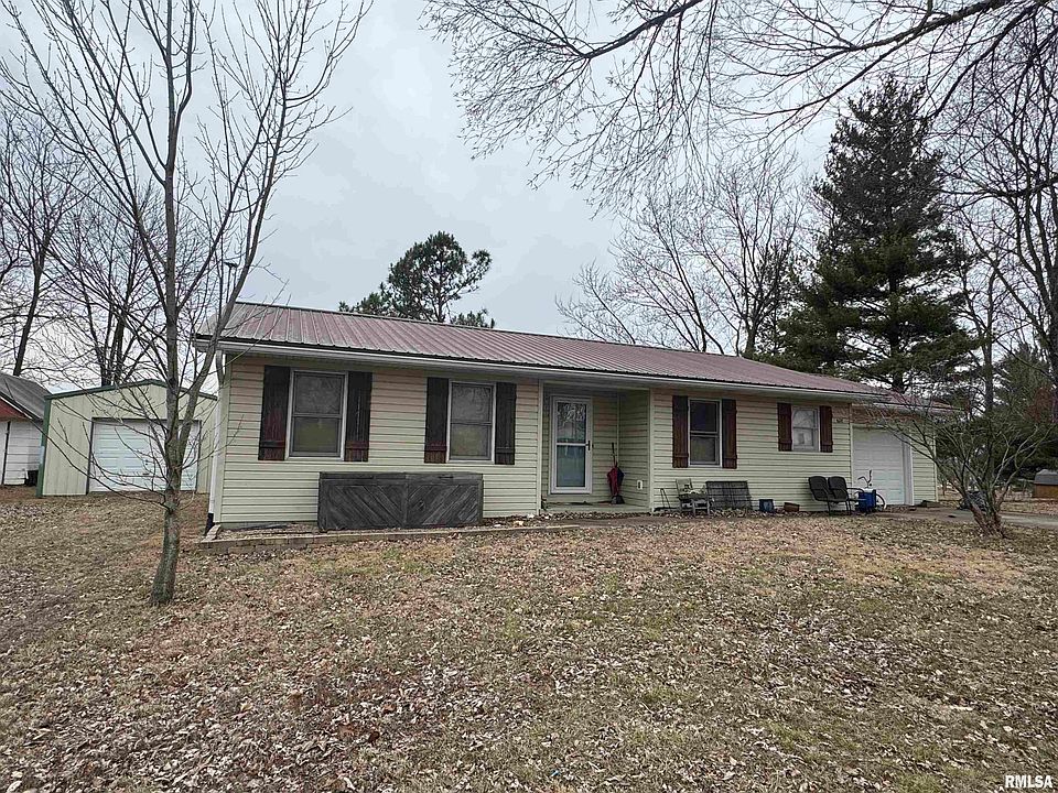1st image of 620 S Park Dr