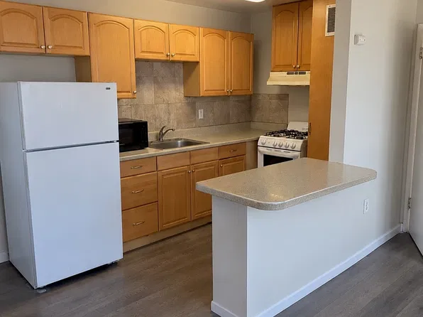 339 Willow St APT 4, San Jose, CA 95110