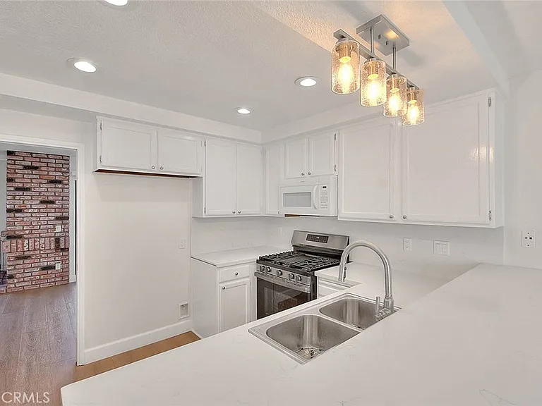 25205 Chestnutwood — Photo 12