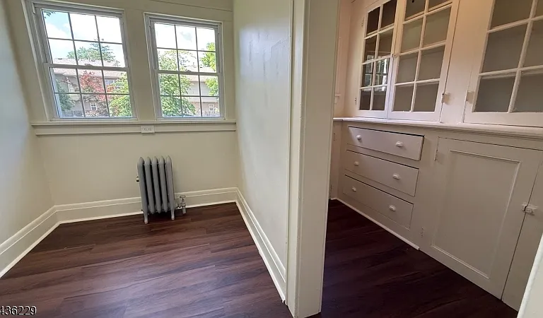 1126 Kensington Ave — Photo 6