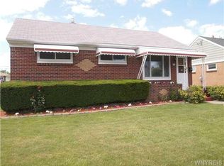 90 Seminole Pkwy, Cheektowaga, NY 14225