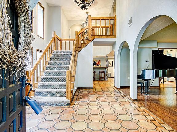 4th image of 5111 Mimosa Ln
