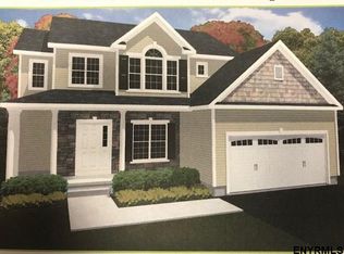 13 Fieldstone Dr, Ballston Lake, NY 12019