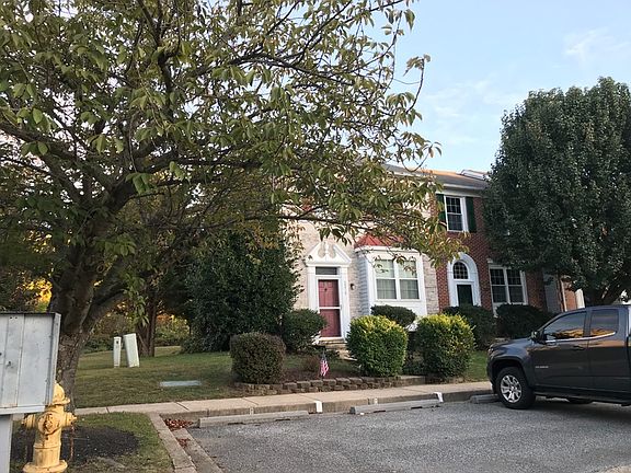3rd image of 2219 Cantley Dr