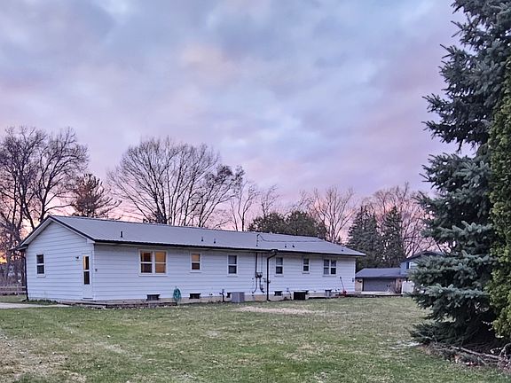 4th image of 5710 Elm Ave