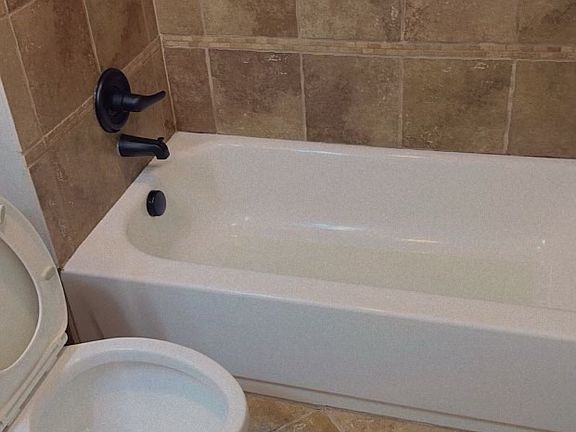 4th image of 249 Lisa Ln #B