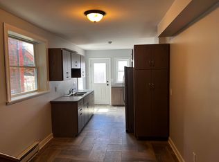 422 1/2 N 4th St, Allentown, PA 18102