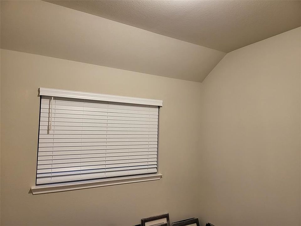 1st image of 8803 Oak Ivy Ln