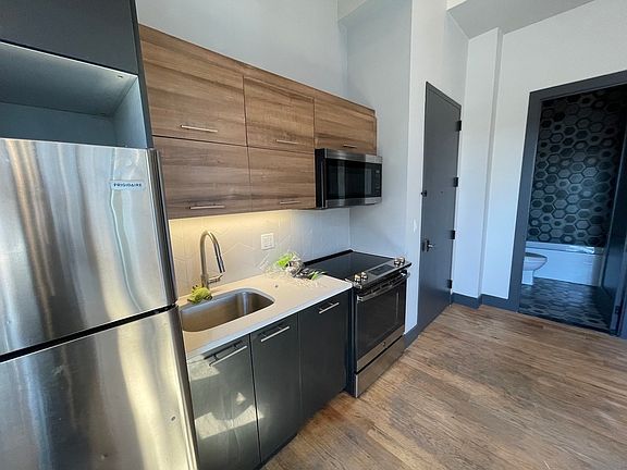 2nd image of 85 Humboldt St #4GG