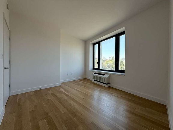 5th image of 409 Eastern Pkwy #427