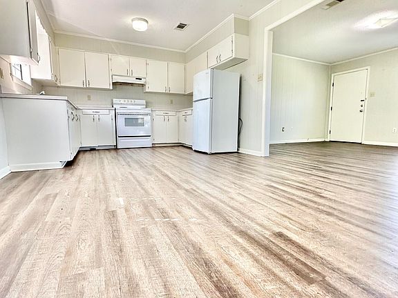 5th image of 4343 Eagle Lake Shore Rd