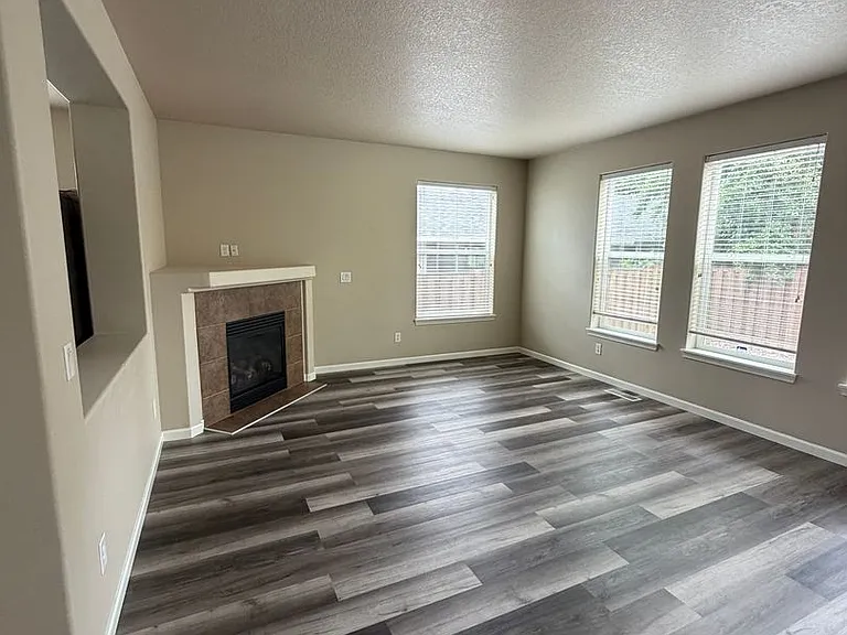 6108 NE 84th Ave — Photo 6