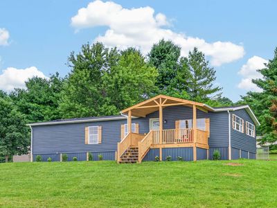 56 Foxfire Ln, Galax, VA, 24333