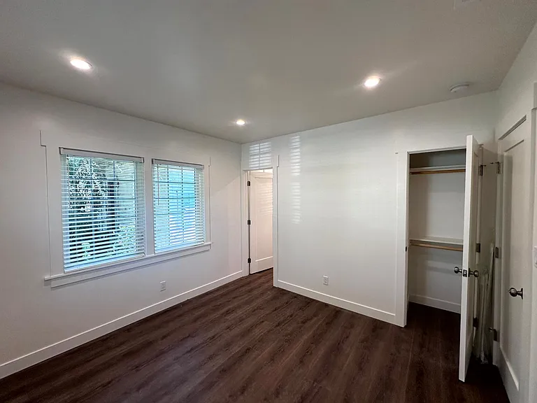 1456-1460 N. Ricardo St. — Photo 16