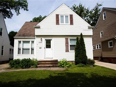 1216 Avondale Rd, South Euclid, OH, 44121