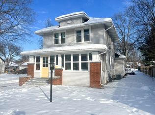 416 Delia St, Batavia, IL 60510