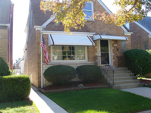 3rd image of 7037 W Newport Ave