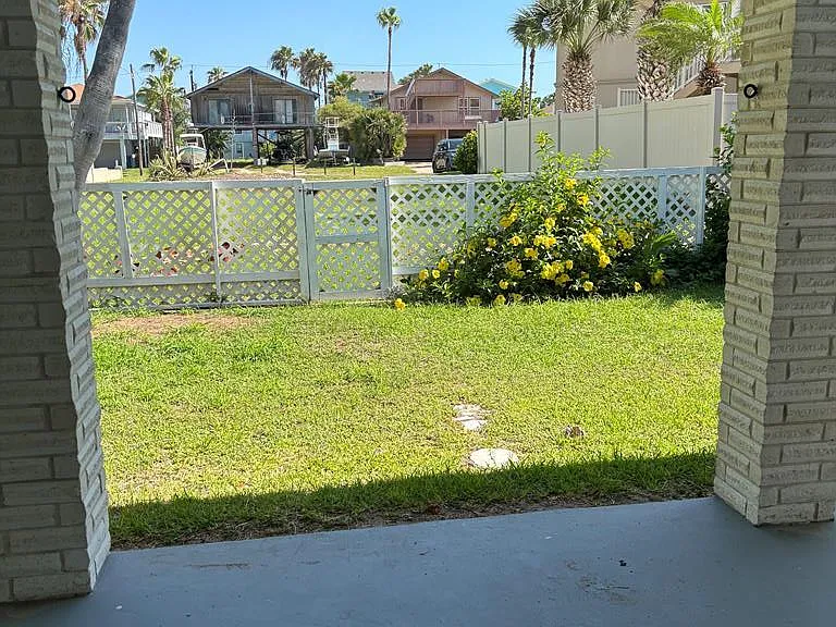 114 E Constellation Dr — Photo 16
