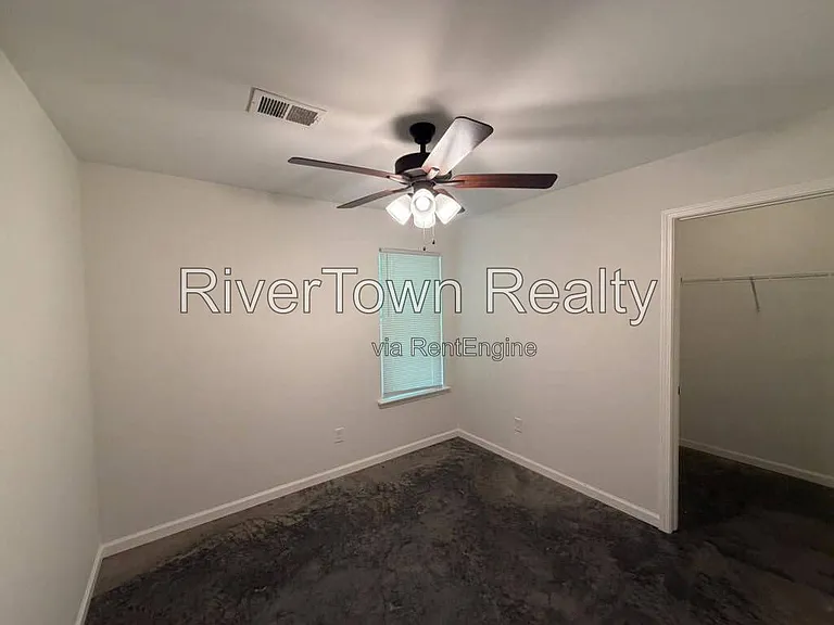 3854 Ajanders Dr — Photo 9