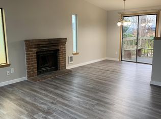 210 E 36th St #C, Tacoma, WA 98404