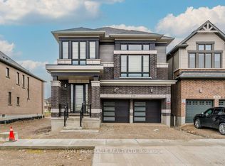 120 Blacklock St, Cambridge, ON N1S 0E3