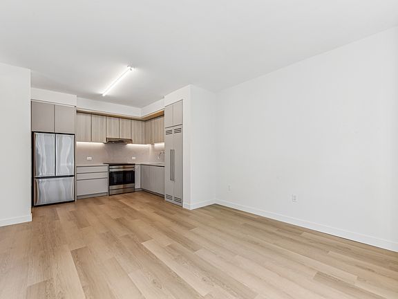 4th image of 17 Hanover Pl #10F