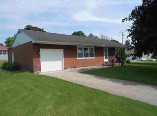 425 Washington St, Bennett, IA 52721