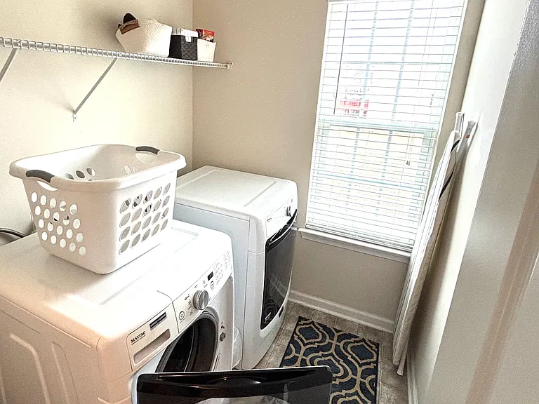 7673 Timbercross Ln — Photo 20