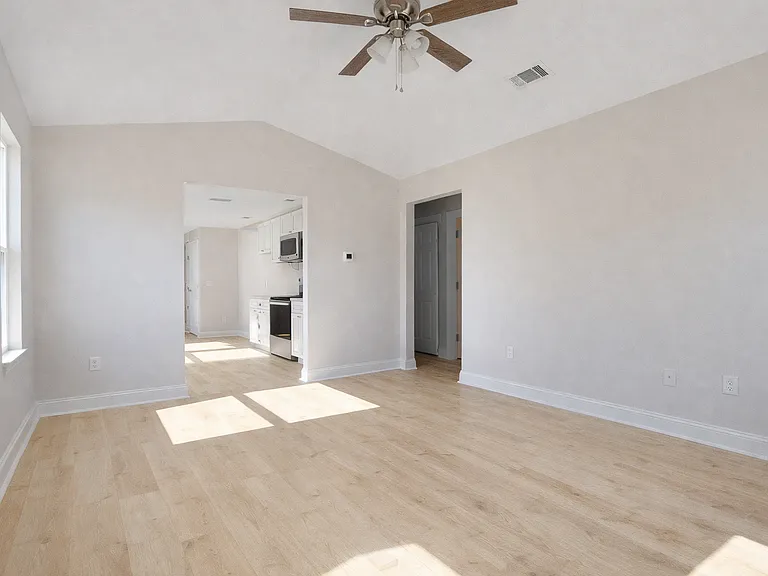 4654 Falcon Way — Photo 7