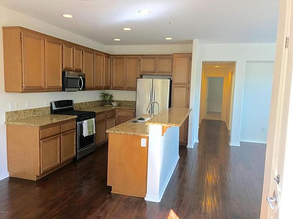5th image of 274 Riverdale Ct APT 1004