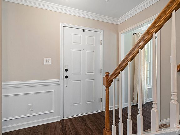 3rd image of 4119 Huntmeadow Dr