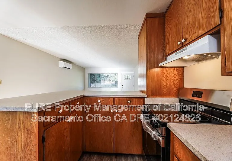 4525 Pennsylvania Ave #B — Photo 10