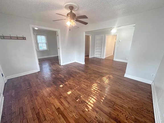 3rd image of 4605 N Hammond Ave