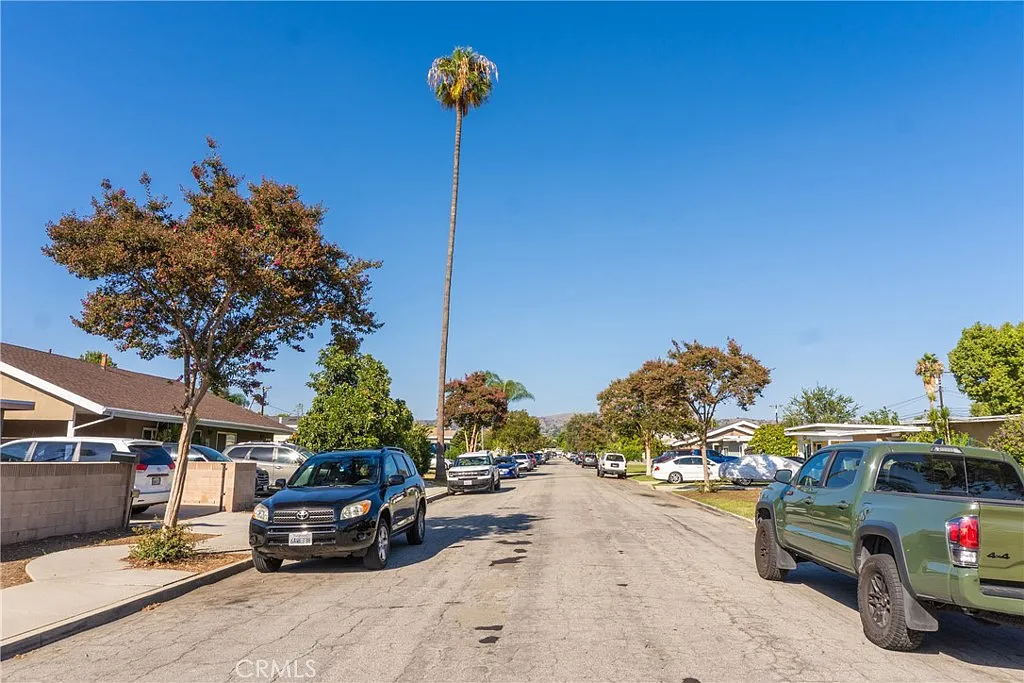 2 bed, 497 sqft, $2,400 — Photo 4