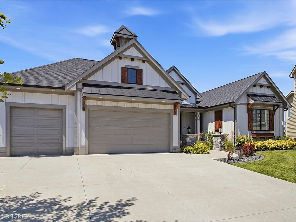 1st image of 228 NE 60th Ct