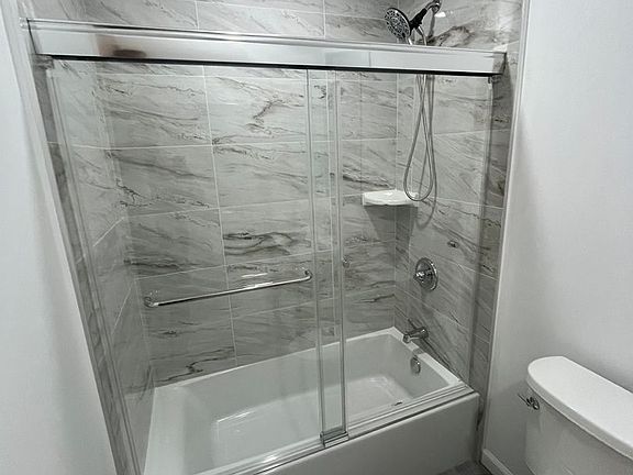 4th image of 76 E Mountain St #7