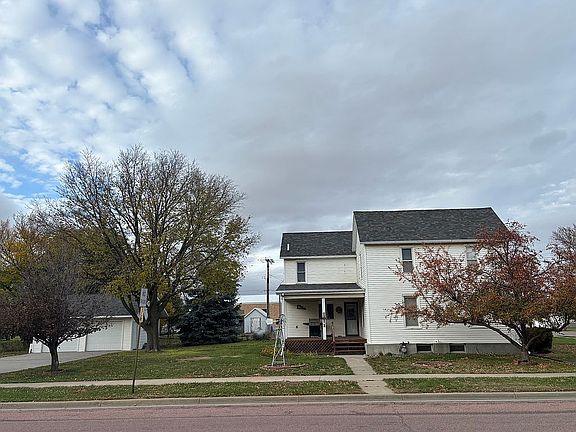2nd image of 207 S 1st St