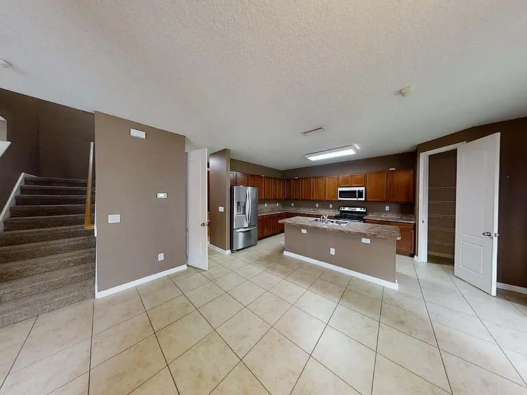 15695 Lexington Park Blvd — Photo 15