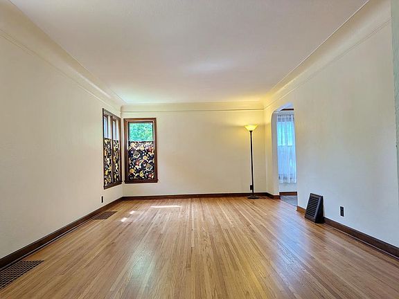 3rd image of 5644 12th Ave S