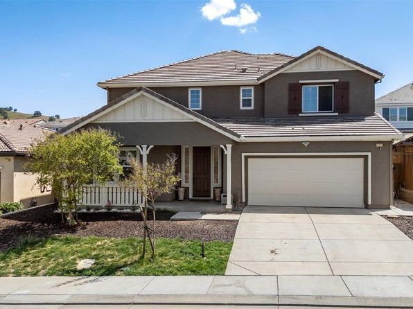 21232 Grapevine Dr, Patterson, CA 95363