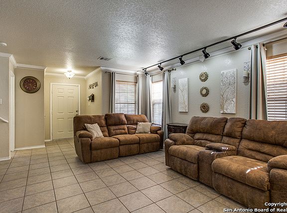4th image of 6615 Rosewood Crst