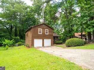 724 Ridge Ave, Stone Mountain, GA 30083