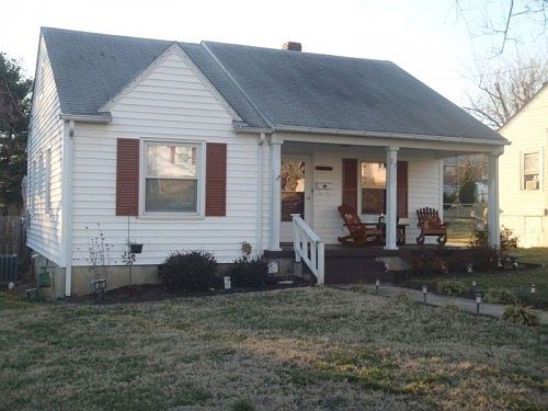 2nd image of 27 Lake Ave