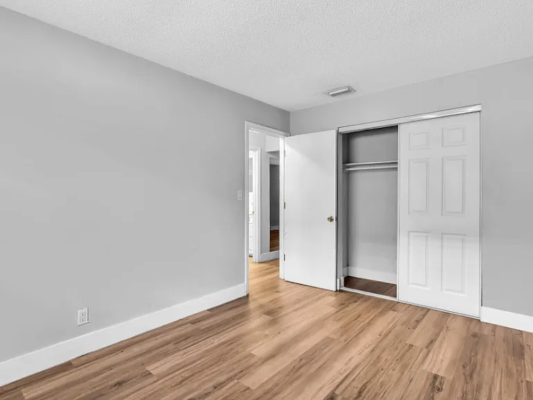 232 SE 9th Ave #2 — Photo 2