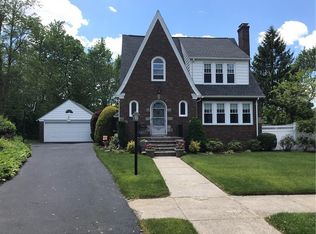 136 Shirley Blvd, Cranston, RI 02910